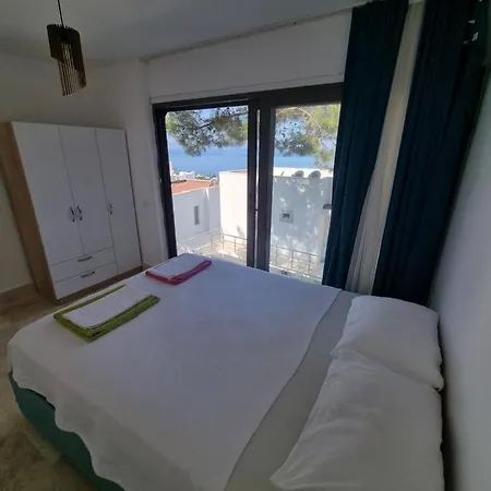 Deniz manzarali, müstakil harika yazlik Tatil Evi